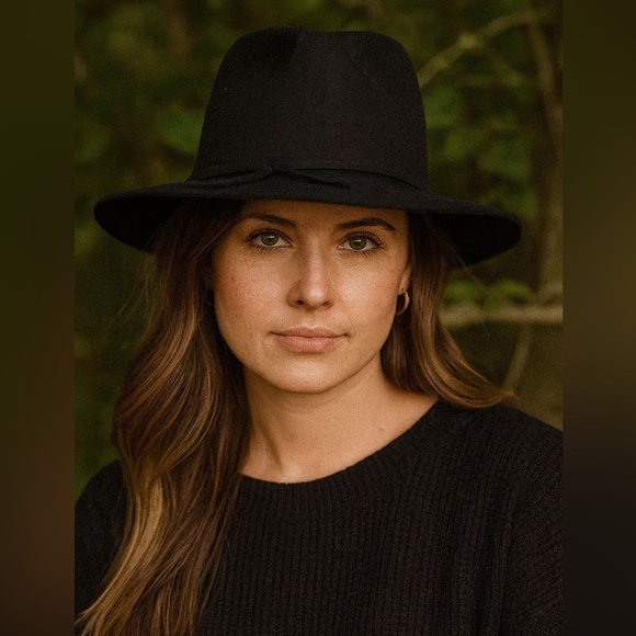 Women’s Black Felted Wool Fedora Hat - Picture 6 of 6